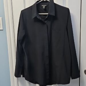 Atathleta Urbanite Button Down Shirt Size large Color Black